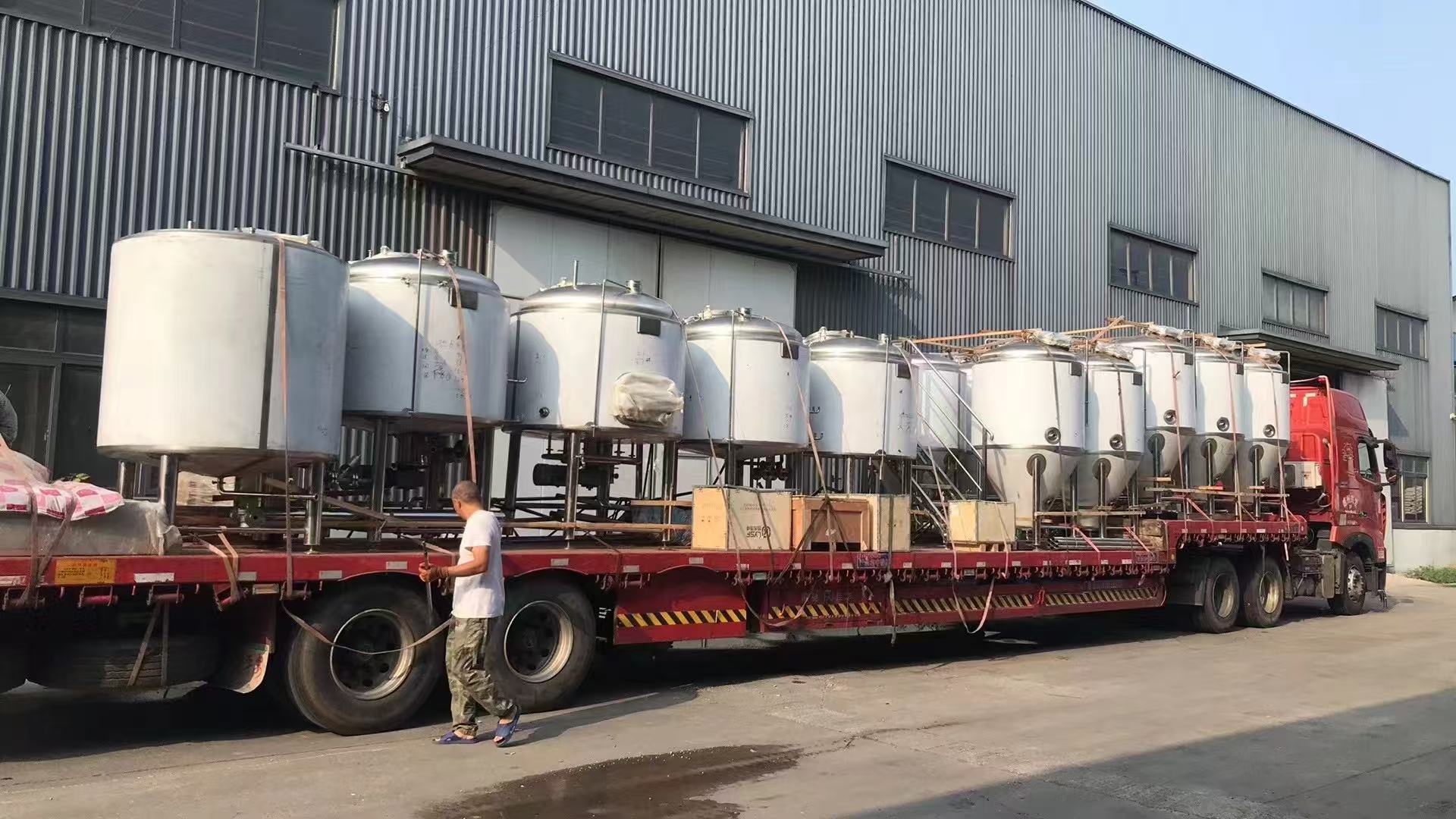 洮北精酿啤酒设备厂—精酿啤酒设备制造:传承工艺与创新科技的交融